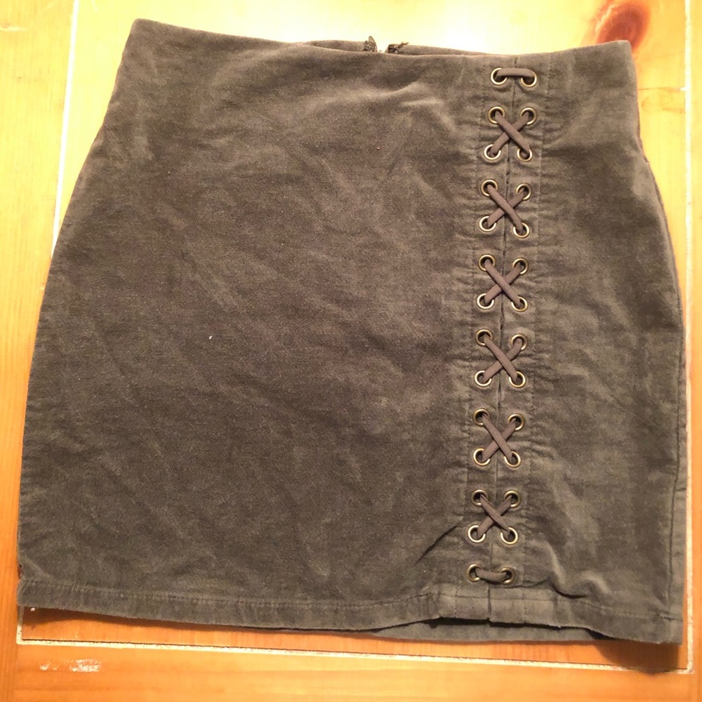 Forever 21 mini velvet green criss cross skirt